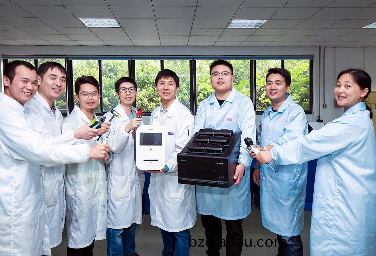 解(jie)決臨(lin)牀應(ying)用(yong)中的學(xue)術及技術(shu)問(wen)題(ti)，免后(hou)顧之(zhi)憂(you)